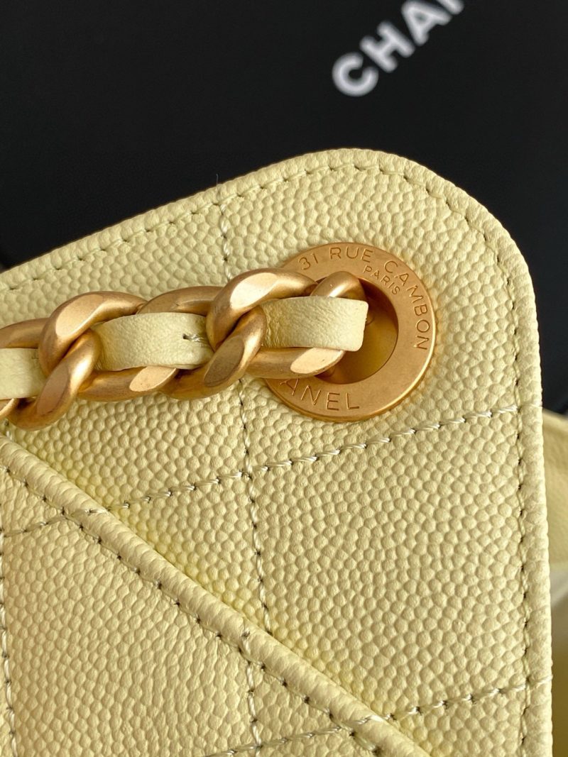 Chanel 25 Hobo Bag 22cm Light Yellow Calfskin 286180