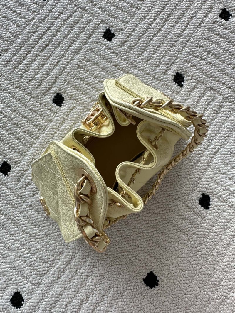 Chanel 25 Hobo Bag 22cm Light Yellow Calfskin 286180