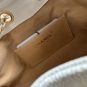 Chanel 25 Hobo Bag 22cm White Calfskin 286182