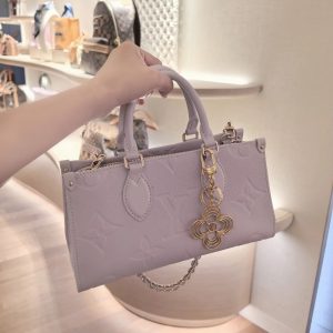 img_0f11e37c_20250727_i1753605616376_1503_0_2_jpg LV OnTheGo East West 25cm Pink Embossed Cowhide GHW