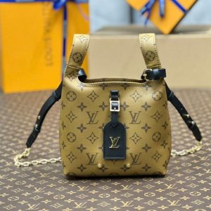 img_12419e37_20231223_i1703263156_6042_0_jpg atlantis bb 17 brown monogram canvas