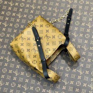 img_12419e37_20231223_i1703263156_9710_0_jpg atlantis bb 17 brown monogram canvas