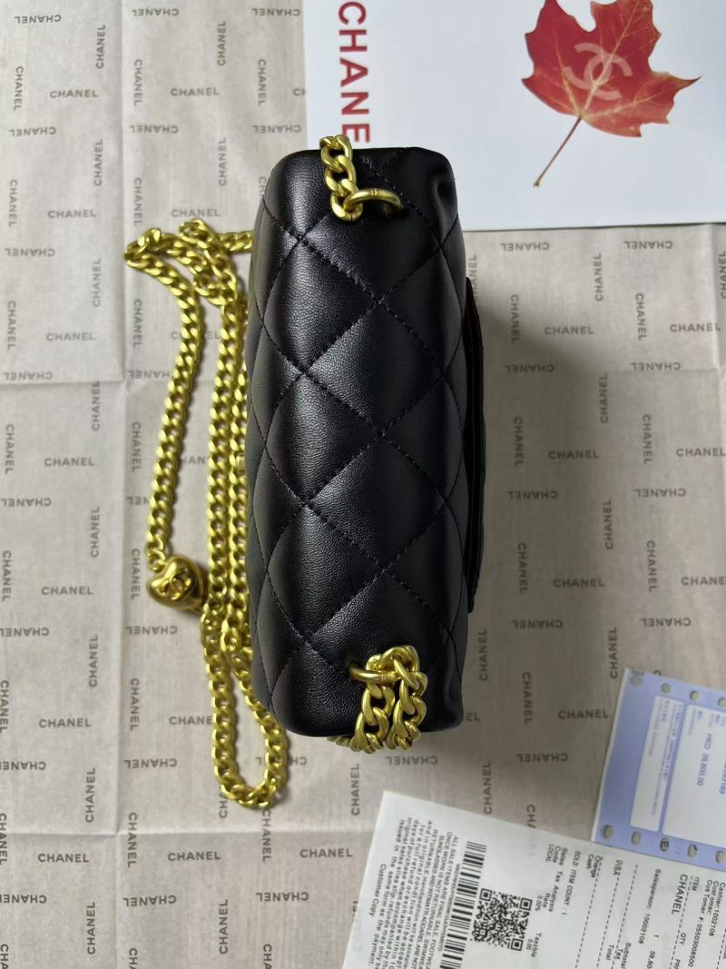 25C Mini Flap 19cm Black Lambskin Gold Heart Hardware