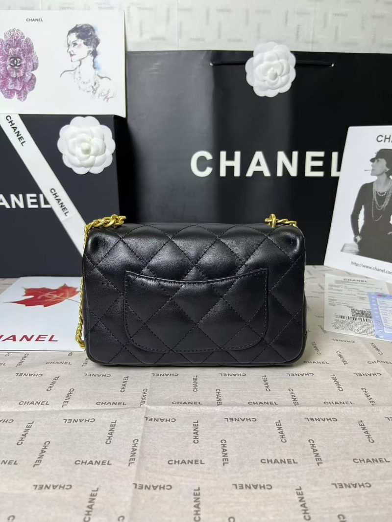 25C Mini Flap 19cm Black Lambskin Gold Heart Hardware