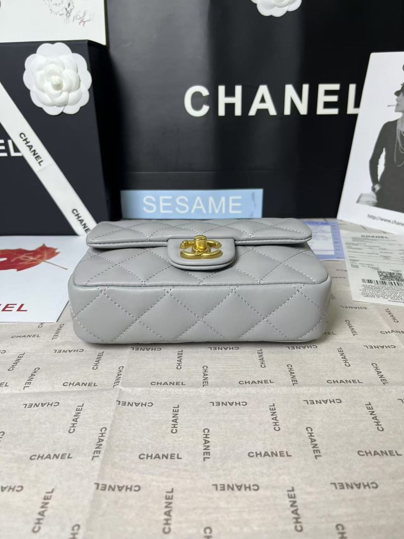 25C Mini Flap 19cm Grey Lambskin Gold Heart Hardware