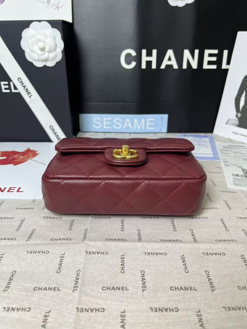 25C Mini Flap 19cm Burgundy Lambskin Gold Heart Hardware