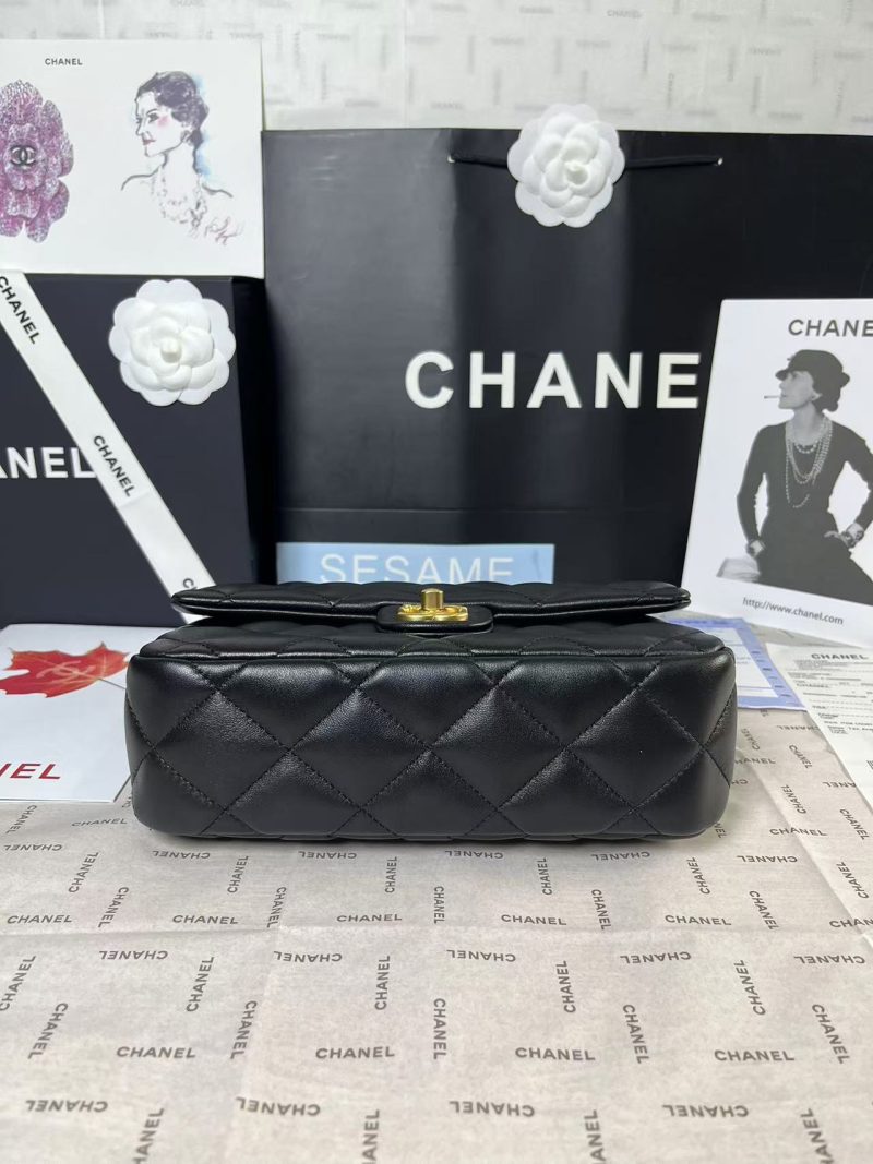 25C Mini Flap 24cm Black Lambskin Gold Heart Hardware