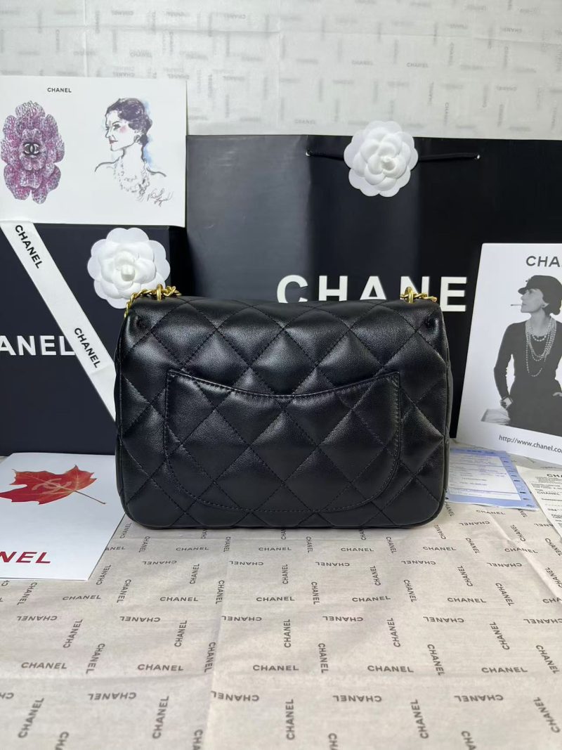 25C Mini Flap 24cm Black Lambskin Gold Heart Hardware