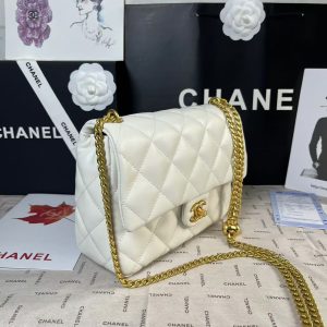 25C Mini Flap 24cm White Lambskin Gold Heart Hardware