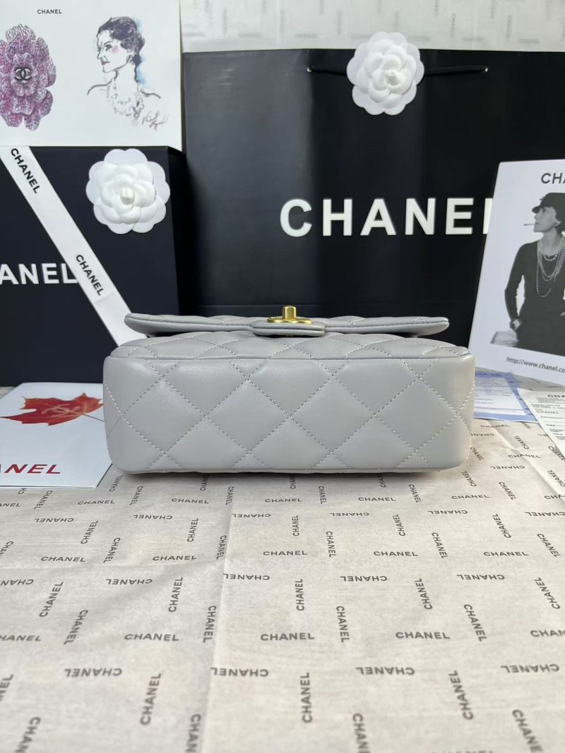 25C Mini Flap 24cm Grey Lambskin Gold Heart Hardware