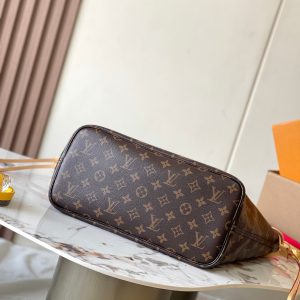 Reversible Neverfull MM 31 Inside Out Red