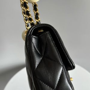 img_19e73950_20240412_i1712915783_5940_6_jpg Mini Flap Bag 17cm Black Lamskin Gold Hardware