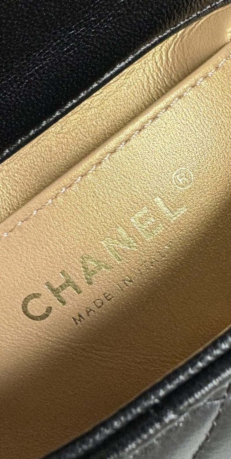 img_19e73950_20240412_i1712915783_8102_0_jpg Mini Flap Bag 17cm Black Lamskin Gold Hardware