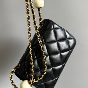 img_19e73950_20240412_i1712915784_8543_8_jpg Mini Flap Bag 17cm Black Lamskin Gold Hardware