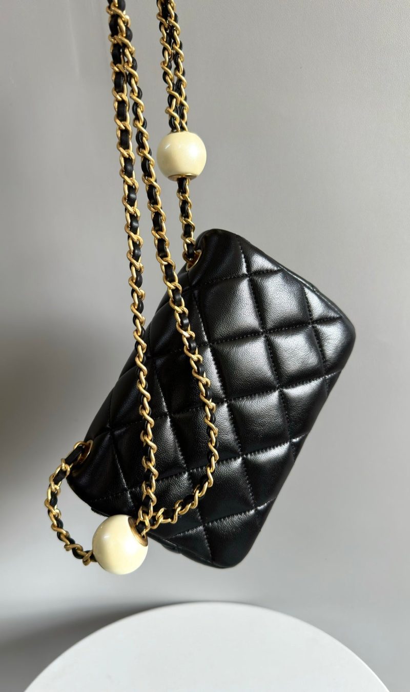 img_19e73950_20240412_i1712915784_8543_8_jpg Mini Flap Bag 17cm Black Lamskin Gold Hardware