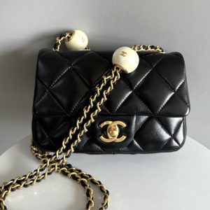 img_19e73950_20240412_i1712915785_266_0_jpg Mini Flap Bag 17cm Black Lamskin Gold Hardware