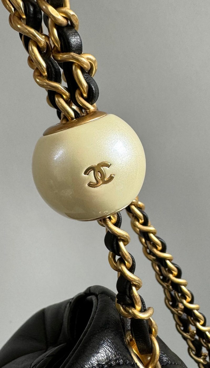 img_19e73950_20240412_i1712915785_4205_0_jpg Mini Flap Bag 17cm Black Lamskin Gold Hardware