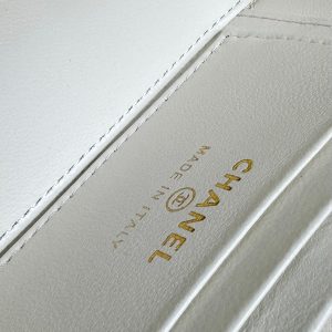 CC Vanity Case Pearl 17cm White Lambskin Gold hardware