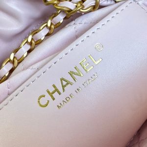 CC HOBO MINI 20CM CANDY LAMBSKIN