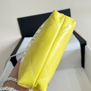 CC HOBO MINI 20CM YELLOW WHITE LAMBSKIN