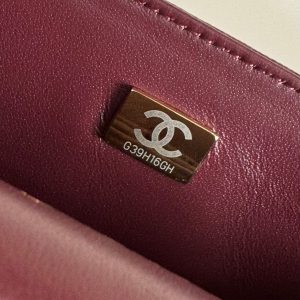 flap bag medium 25 burgundy caviar gold hardware