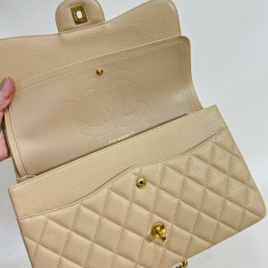 flap bag medium 25 beige caviar gold hardware