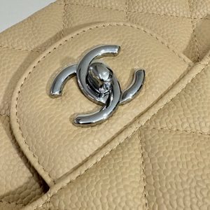 flap bag medium 25 beige caviar silver hardware