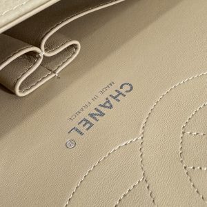 flap bag medium 25 beige caviar silver hardware