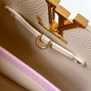 img_2d10544c_20240819_i1723999280_2933_5_jpg Capucines BB 21cm Bag White Cowhide 251662
