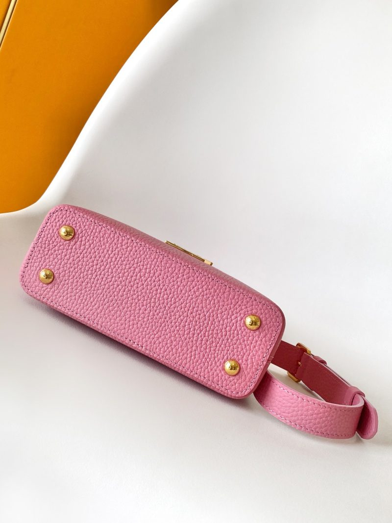 img_2d10544c_20240902_i1725255091_605_2_jpg Capucines BB 21 cm Bag Pink Taurillon leather 251680