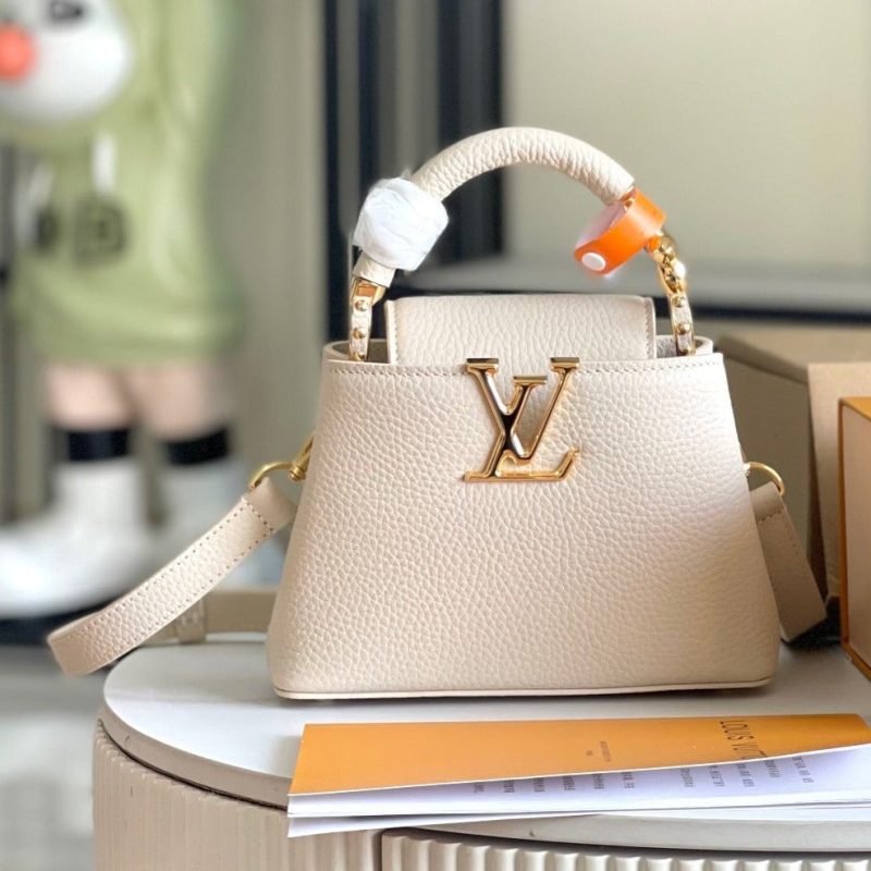 CAPUCINES MINI 21 BEIGE TAURILLON GOLD HARDWARE