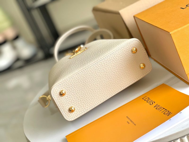 img_30231aca_20240702_a1719906486730_5604_jpg CAPUCINES BB 27 BEIGE TAURILLON GOLD HARDWARE