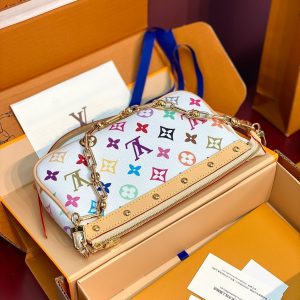 img_32a26040_20250318_i1742240528_196_5_jpg LV x TM Pochette Accessoires 22cm White Muticolor Monogram Canvas