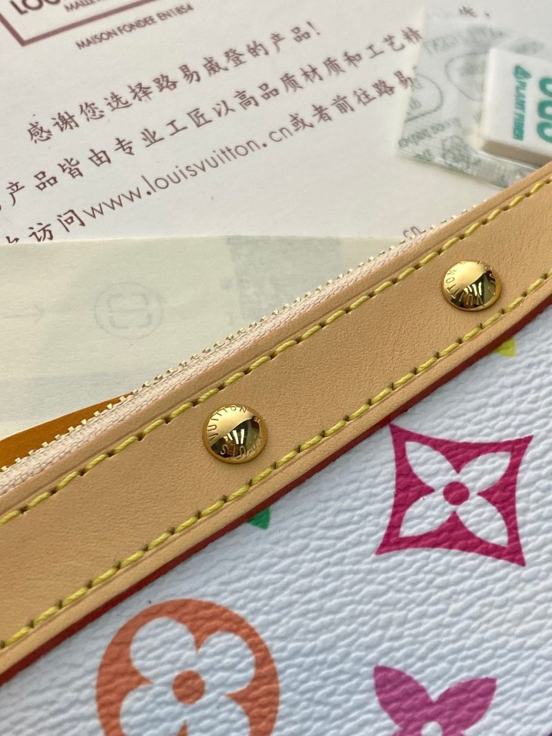 img_32a26040_20250318_i1742240528_2577_8_jpg LV x TM Pochette Accessoires 22cm White Muticolor Monogram Canvas