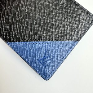 LV Multiple Wallet Black Blue Taiga Cowhide 221440