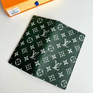 LV Brazza Wallet Green Ostrich Pattern 221307
