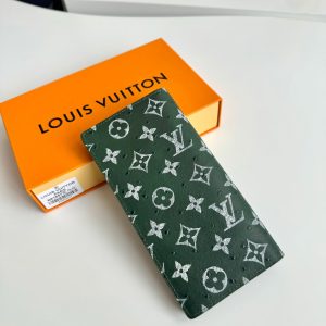 LV Brazza Wallet Green Ostrich Pattern 221307