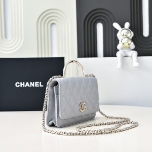 CC 24K Woc Top Handle 19cm Light Grey Lambskin Light Gold Hardware