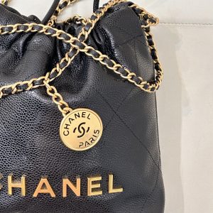 CC 22 Hobo Bag 19cm Black Grained Calfskin Gold Hardware