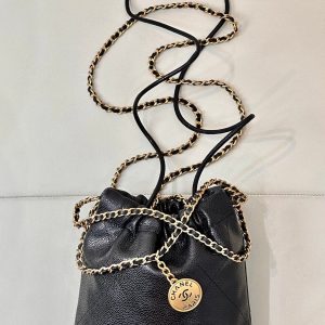 CC 22 Hobo Bag 19cm Black Grained Calfskin Gold Hardware