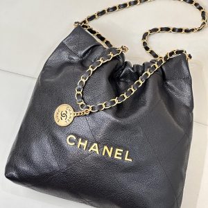 CC 22 Hobo Bag 35cm Black Grained Calfskin Gold Hardware
