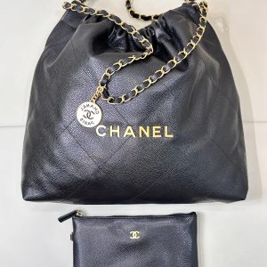 CC 22 Hobo Bag 42cm Black Grained Calfskin Gold Hardware