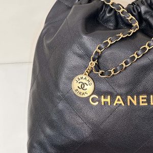 CC 22 Hobo Bag 42cm Black Grained Calfskin Gold Hardware