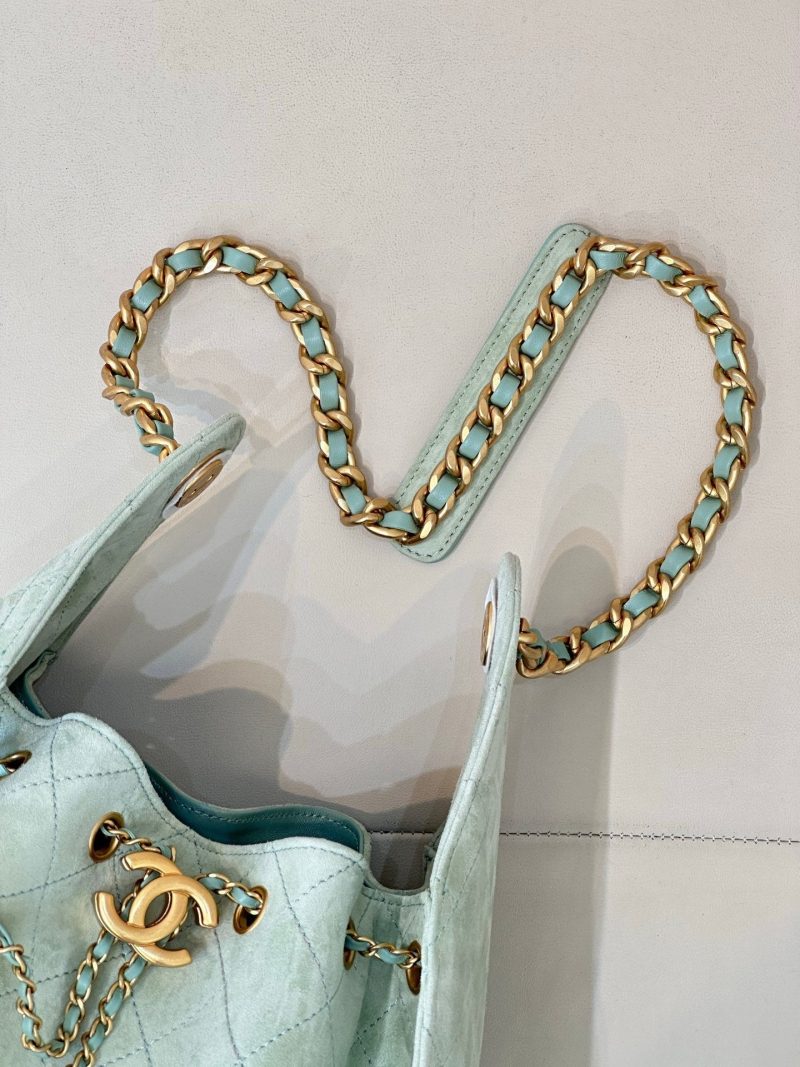 img_4072b1f8_20250325_i1742901731991_9422_0_1_jpg CC 25C Hobo Bags 40cm Light Green Suede