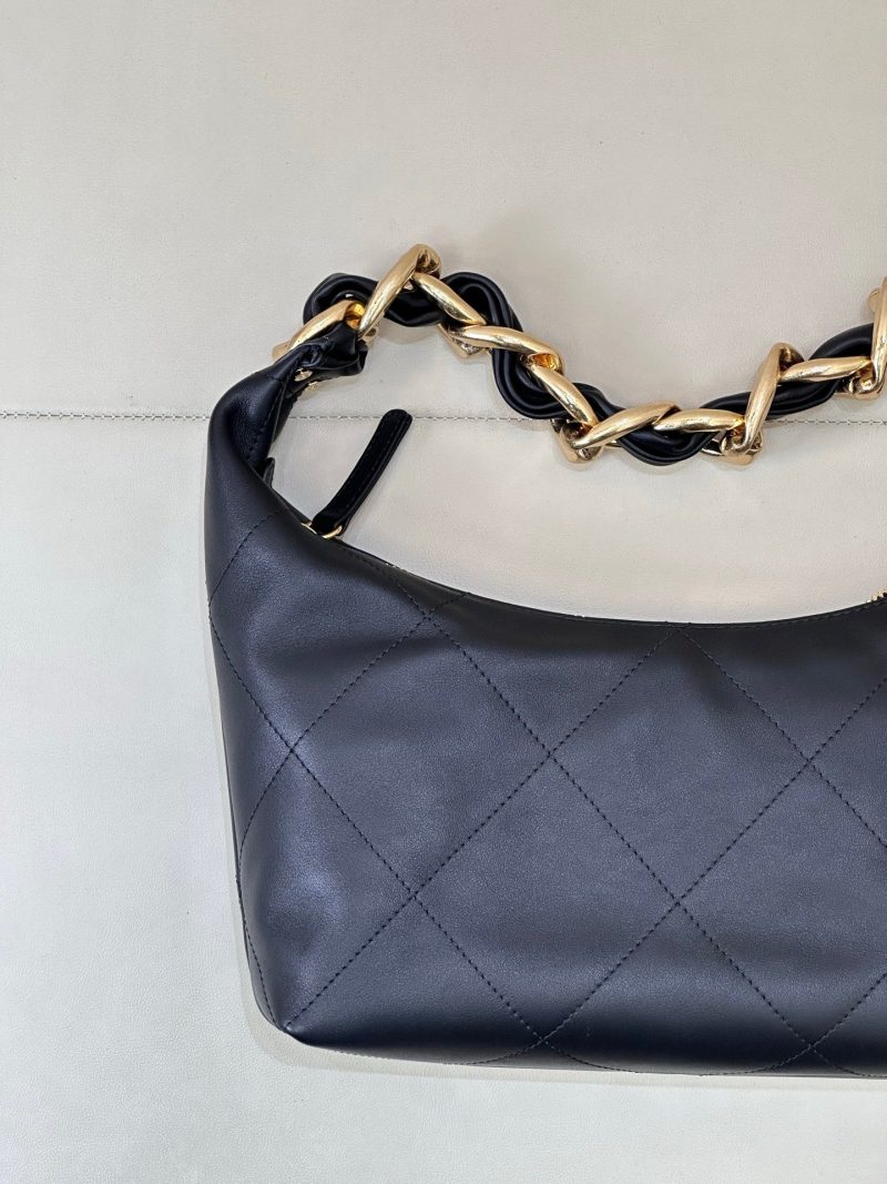 img_4072b1f8_20251014_i1760442265570_8130_0_6_jpg CC 2025 Hobo Bag Black Lambskin Gold Hardware 296891