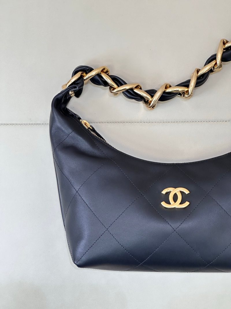 img_4072b1f8_20251014_i1760442268577_6285_0_2_jpg CC 2025 Hobo Bag Black Lambskin Gold Hardware 296891