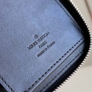 img_42f08f7f_20240804_i1722748773_1872_2_jpg ZIPPY VERTICAL WALLET 20CM BLACK CALFSKIN
