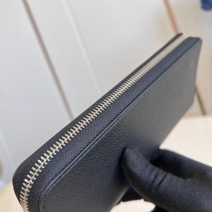 img_42f08f7f_20240804_i1722748773_4233_0_jpg ZIPPY VERTICAL WALLET 20CM BLACK CALFSKIN