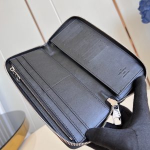 img_42f08f7f_20240804_i1722748773_8226_5_jpg ZIPPY VERTICAL WALLET 20CM BLACK CALFSKIN
