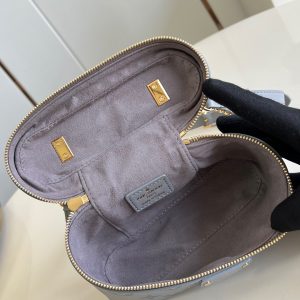 img_42f08f7f_20240921_i1726893556_2066_6_jpg LV VANITY CHAIN POUCH 19 GREY MONOGRAM CALFSKIN